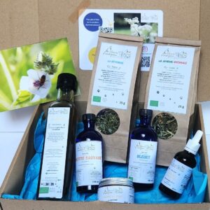 Coffret familial 2 tisanes + 2 hydrolats + 1 sirop + 1 huile + 1 baume
